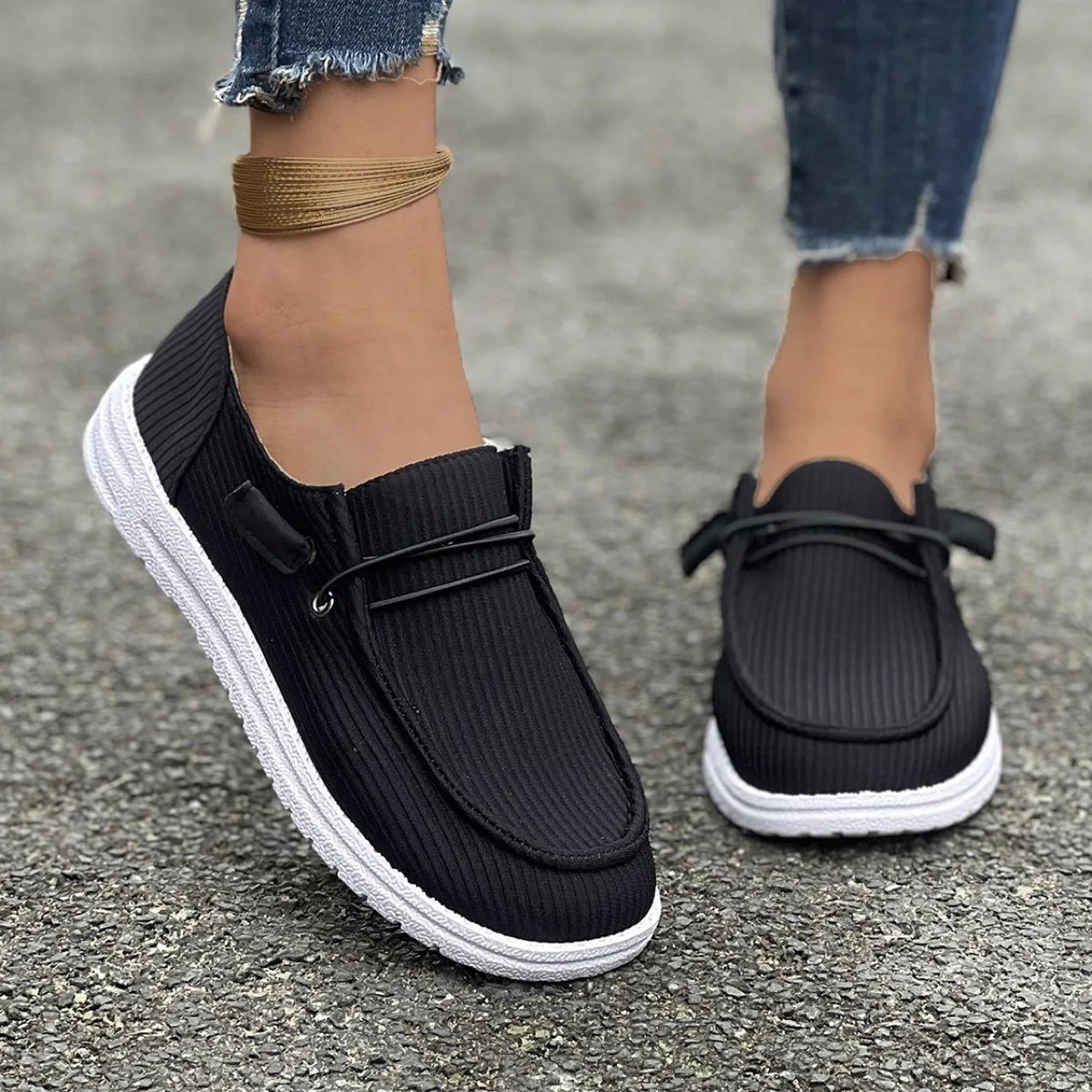 Round Toe Canvas Sneakers