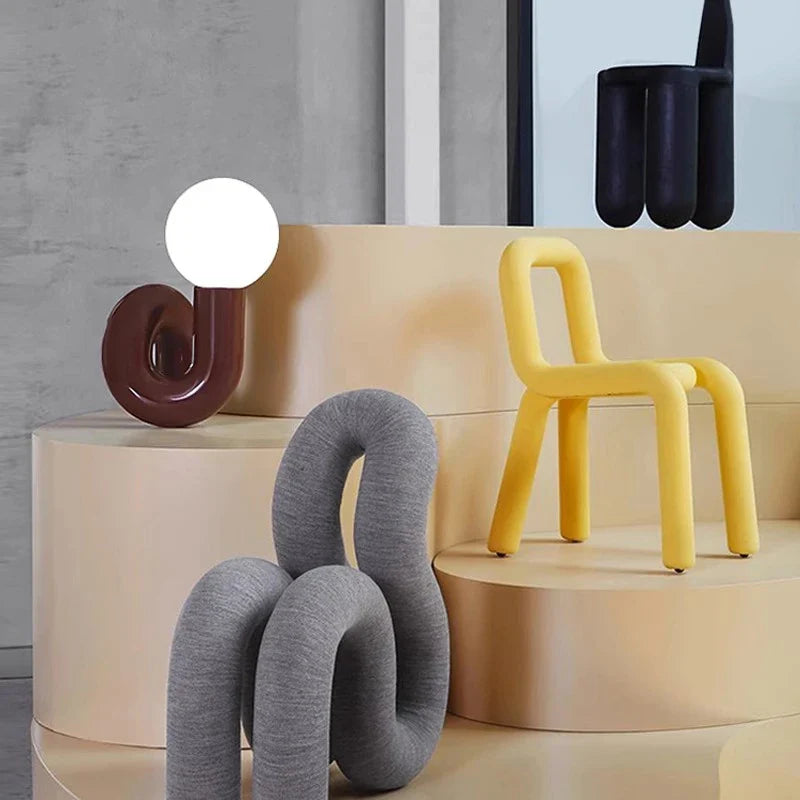 Postmodern Resin Curl Lamp