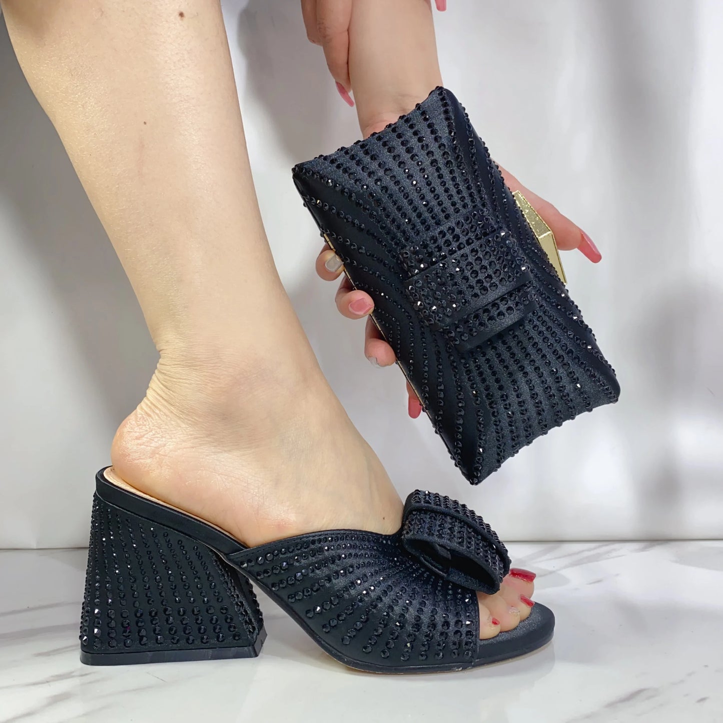 New Fashionable Designed Solid Color Elegant Shoe Bag Classic Style African Women's Round Toe High Heels