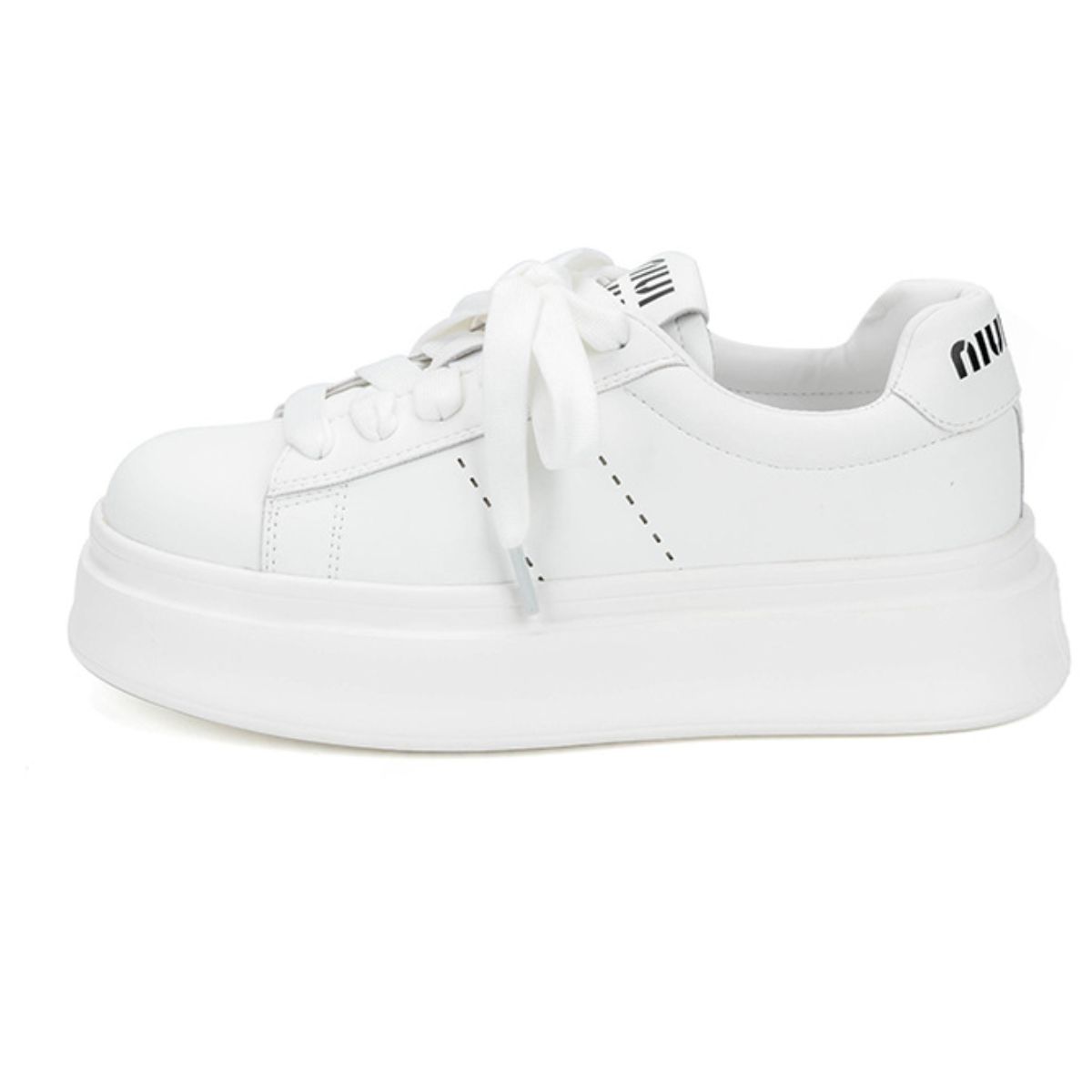 Trendy platform sneakers with thick sole for casual and stylish wear