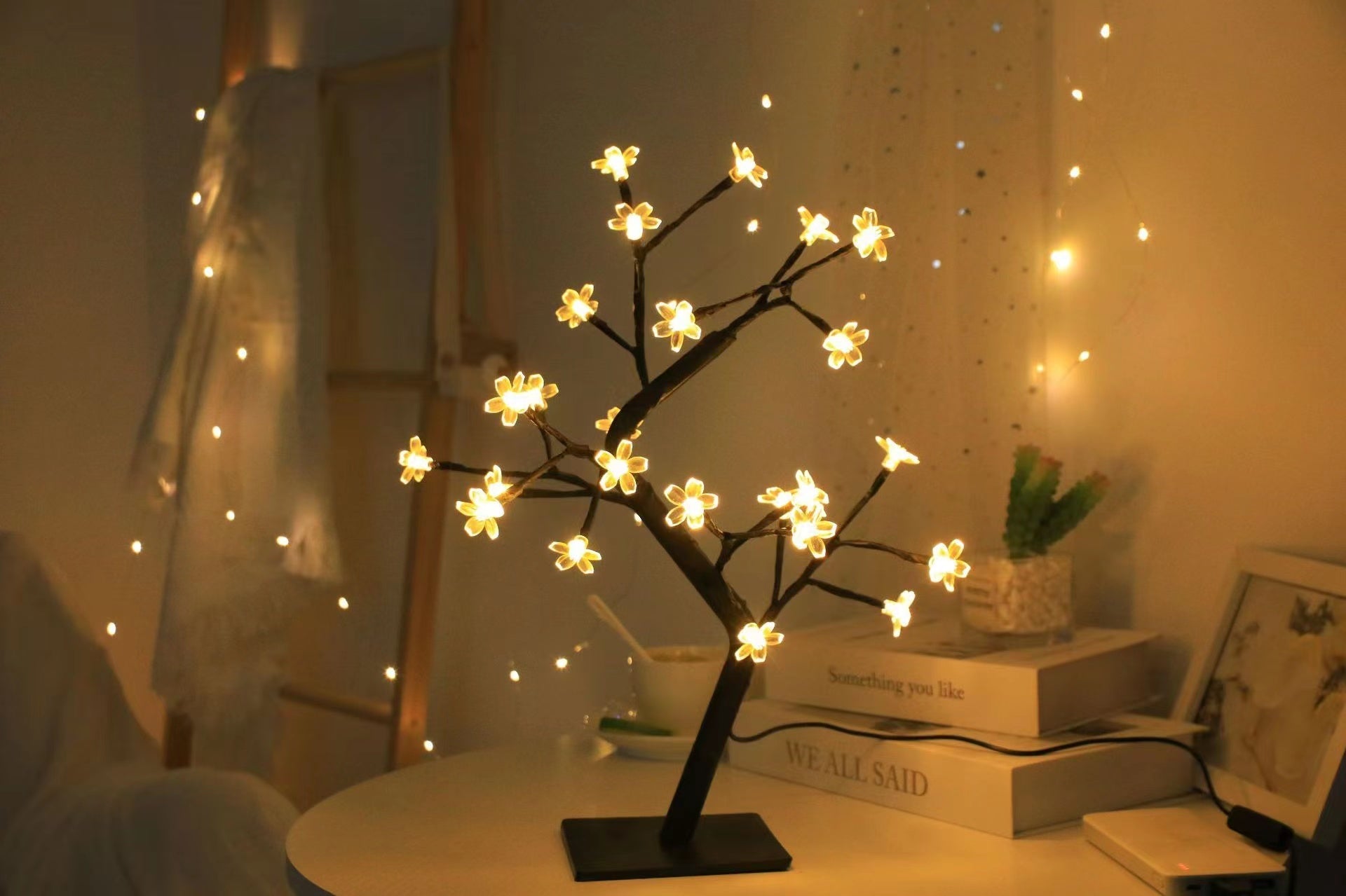 Tree Rose Table Lamp
