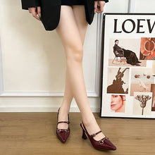 women-pointed-toe-slingback-heels-front-view