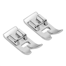 Universal zigzag sewing machine presser foot

