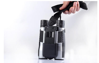 Digital camera binoculars with USB 3.0 connection and TF card slot