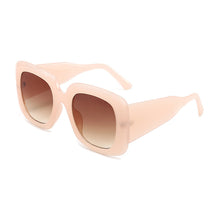 luxury-oversized-sunglasses-for-outdoor-fashion