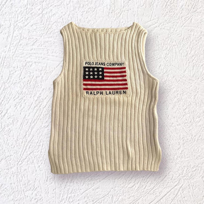 Trendy Sleeveless Sweater – Comfort and Style for Every Season