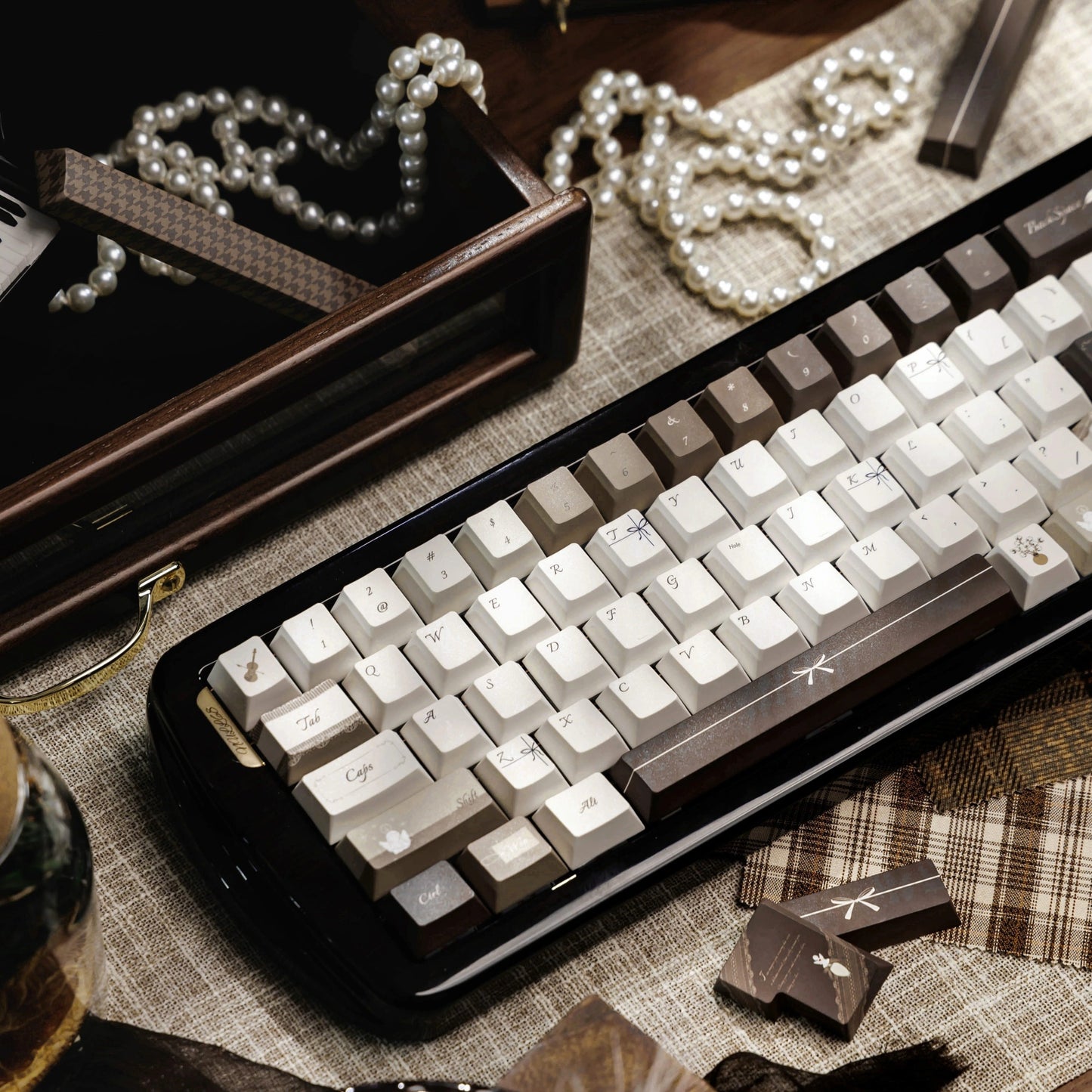 Wood scented keycaps set