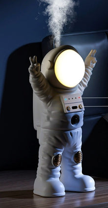 Astronaut Humidifier White
