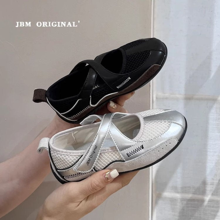 Girls retro ballet flats