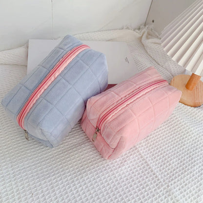 Cut Fur Makeup Bag for Women Travel Cosmetic Bag Solid Color Zipper Large Make Up Toiletry Bag Washing Beauty Case Necessaries