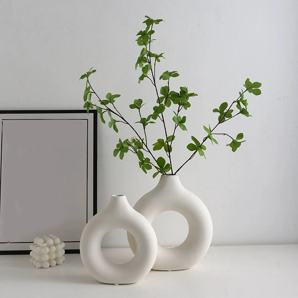 Donut Shape Plastic Vase...