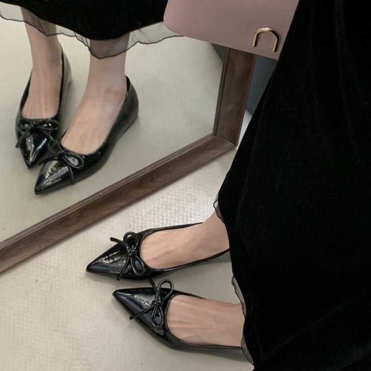 Women bow flat shoes