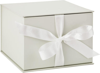 Hallmark Medium Gift Box with Lid