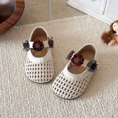 Girls woven leather shoes