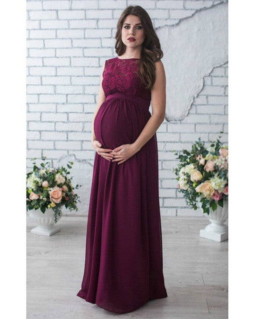 Lace maternity dress