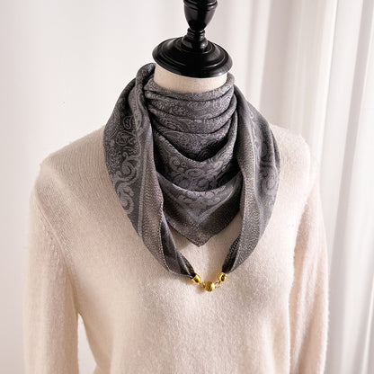 Magnetic neck scarf