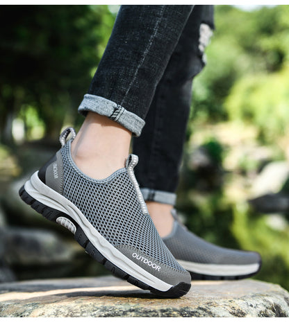 Hollow mesh slip-on shoes