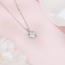 Moissanite pendant chain