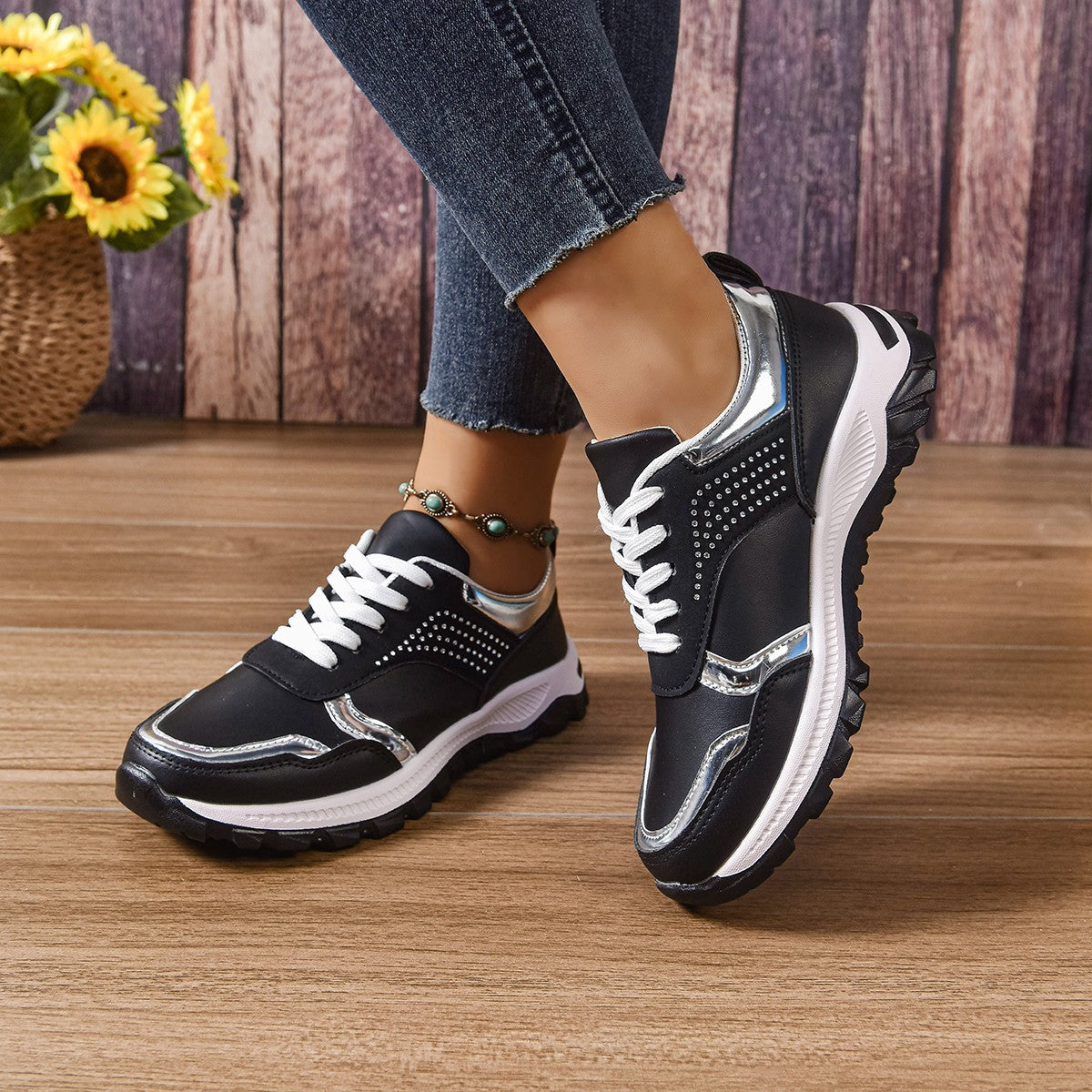 Plus Size Sporty Shoes