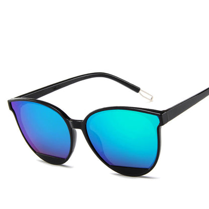 Ladies round frame sunglasses