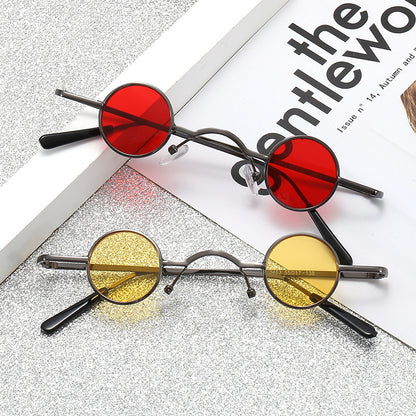 Round retro sunglasses