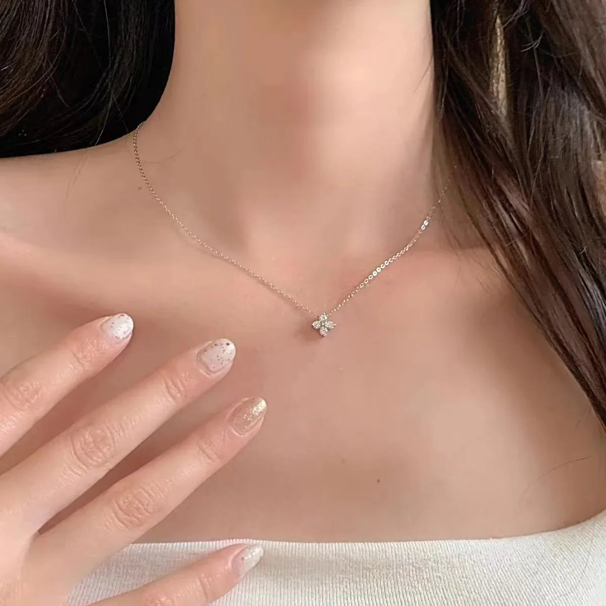 LGKGL S925 Sterling Silver 18K Gold-Plated Zircon Clover Necklace – Elegant & Versatile Collar Chain™