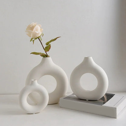 Donut Shape Plastic Vase