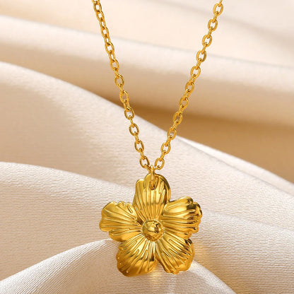 Stainless Steel Heart Necklace – 2025 Trend