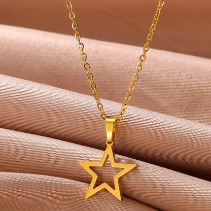 Stainless Steel Heart Necklace – 2025 Trend