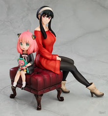 Anime Figure SPY×FAMILY Anya Alstreim Yor Forger Action Figure PVC Table Decoration Figure Model Toy Gift For Children 15CM