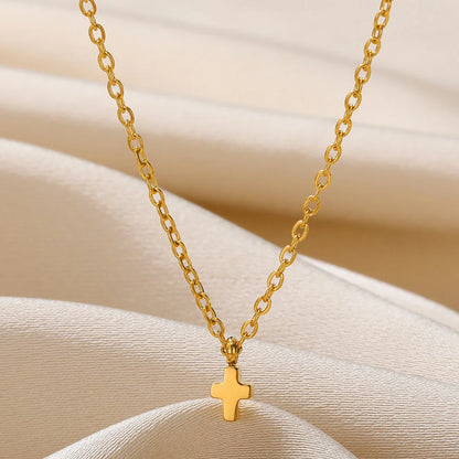 Stainless Steel Heart Necklace – 2025 Trend