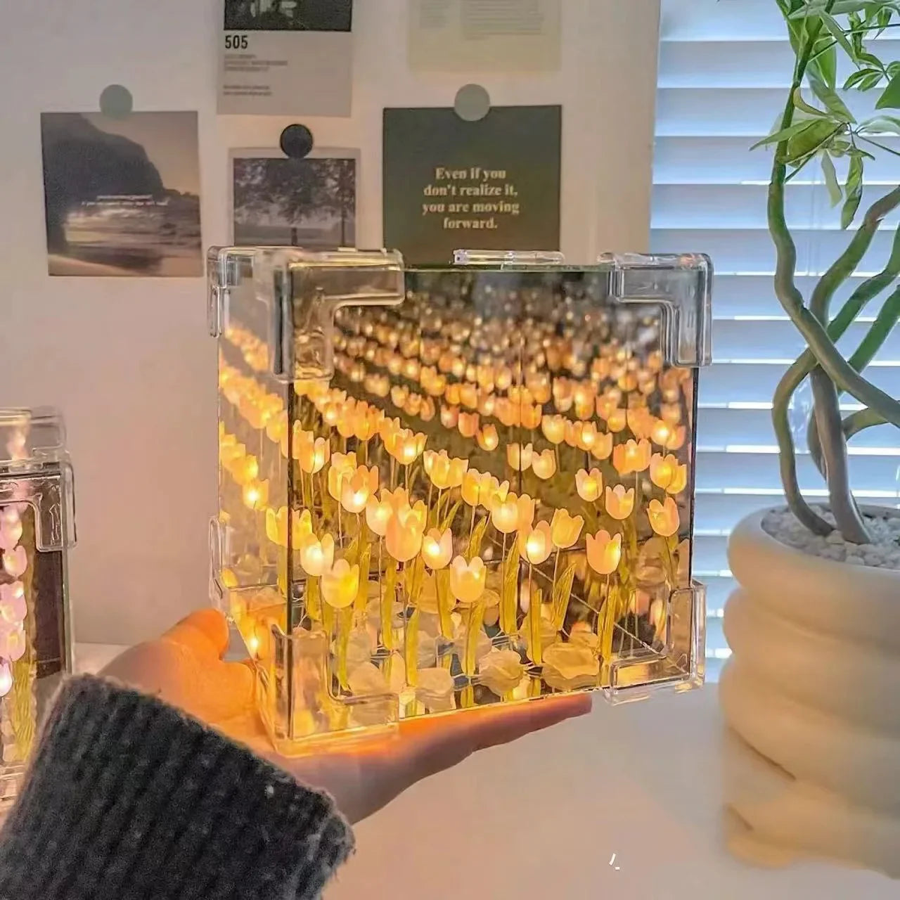 Tulip Flower Cube