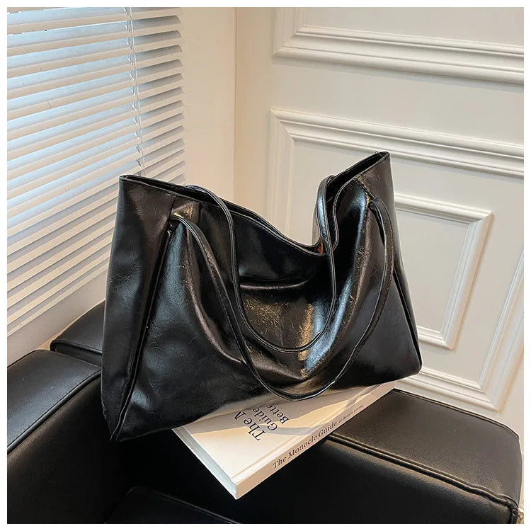 Cherie Large Capacity vegan Leather Bag