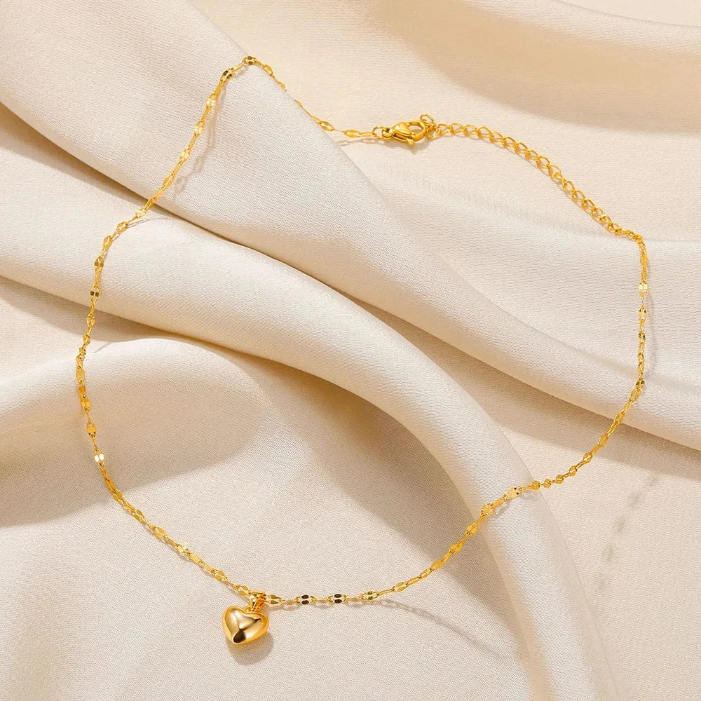 Stainless Steel Heart Necklace – 2025 Trend