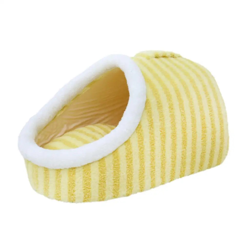 SnuggleNest: The Ultimate Cozy Hideaway Pet Bed for Comfort & Security