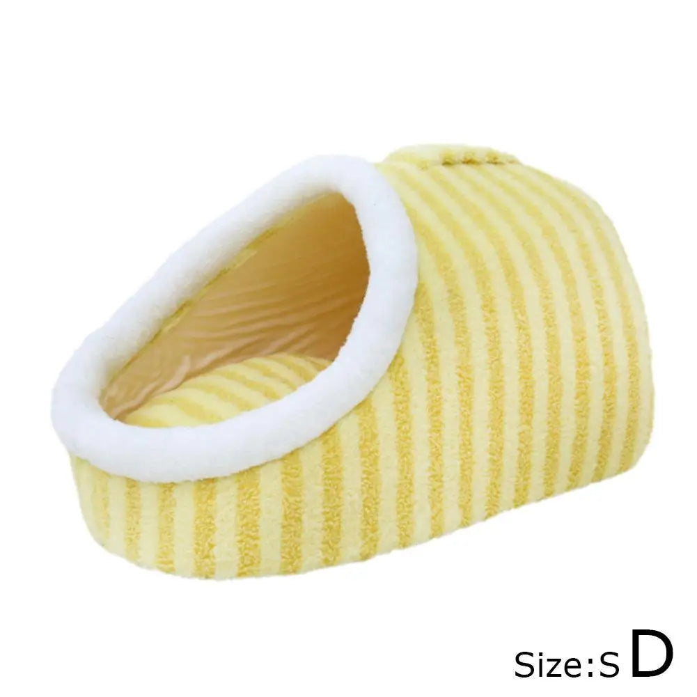 SnuggleNest: The Ultimate Cozy Hideaway Pet Bed for Comfort & Security