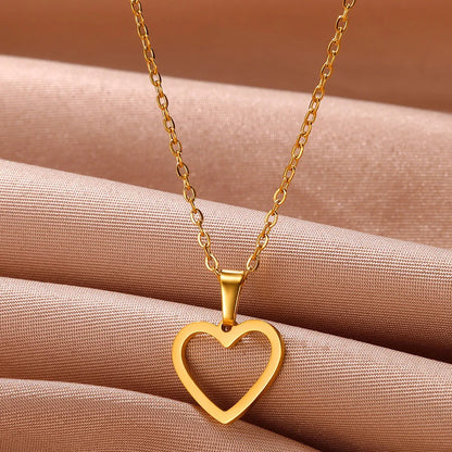 Stainless Steel Heart Necklace – 2025 Trend