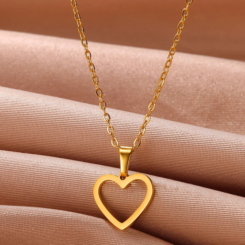Stainless Steel Heart Necklace – 2025 Trend