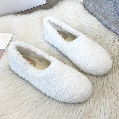 Ember's Cozy Curly Lambwool Loafers