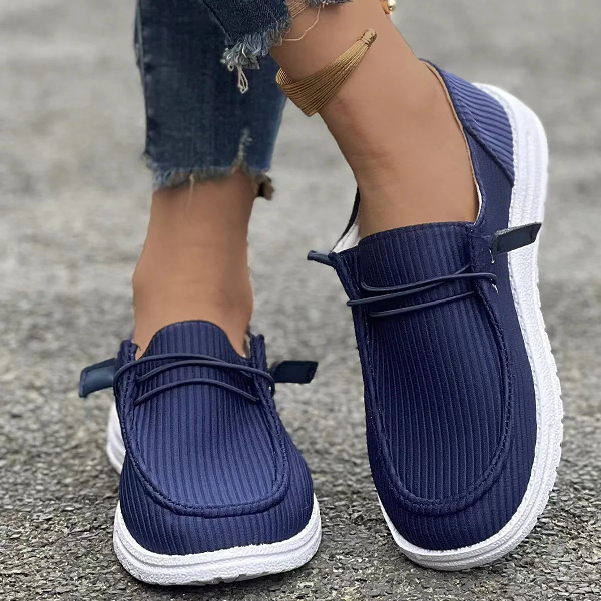 Round Toe Canvas Sneakers