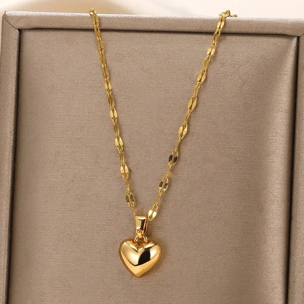 Stainless Steel Heart Necklace – 2025 Trend
