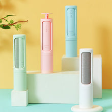 Pet hair removal brush