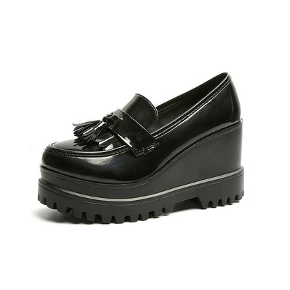 Sexy fetish wedge high heels in black with extreme arch and platform style

