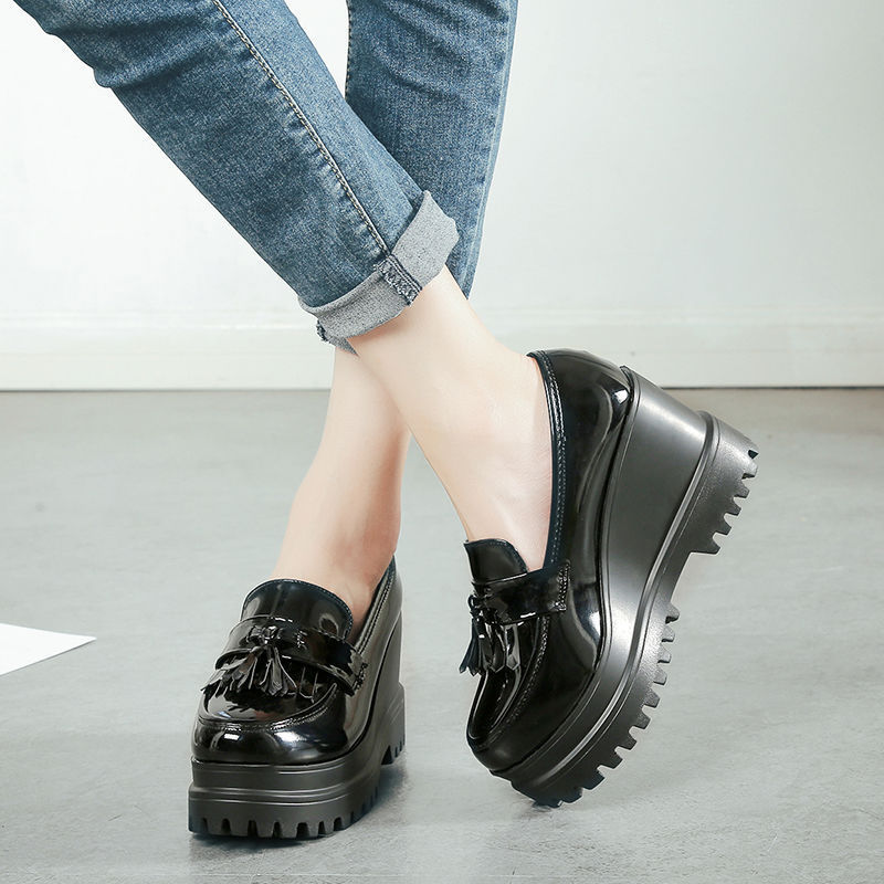 Sexy fetish wedge high heels in black with extreme arch and platform style

