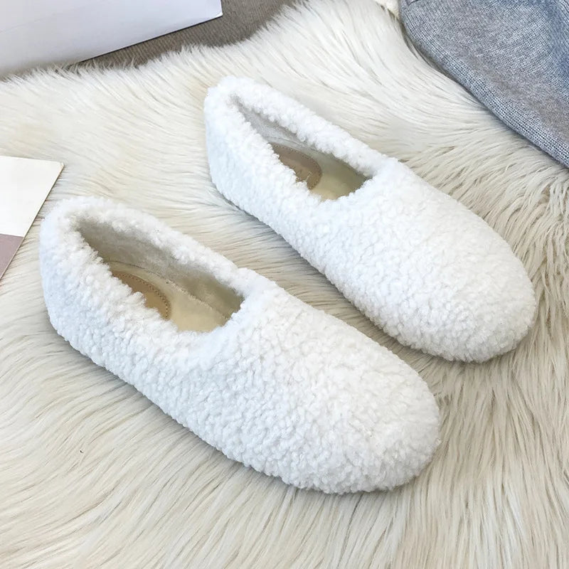 Ember's Cozy Curly Lambwool Loafers