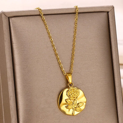Stainless Steel Heart Necklace – 2025 Trend