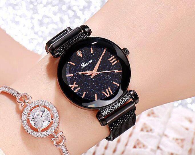 Trendy fashion watch