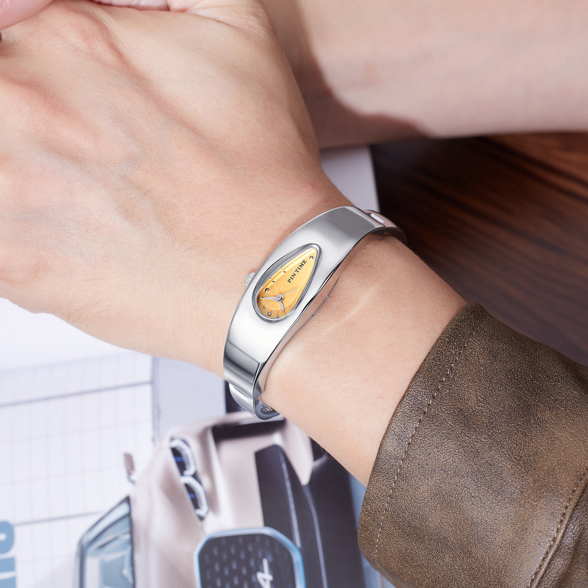 Retro Waterdrop Watch