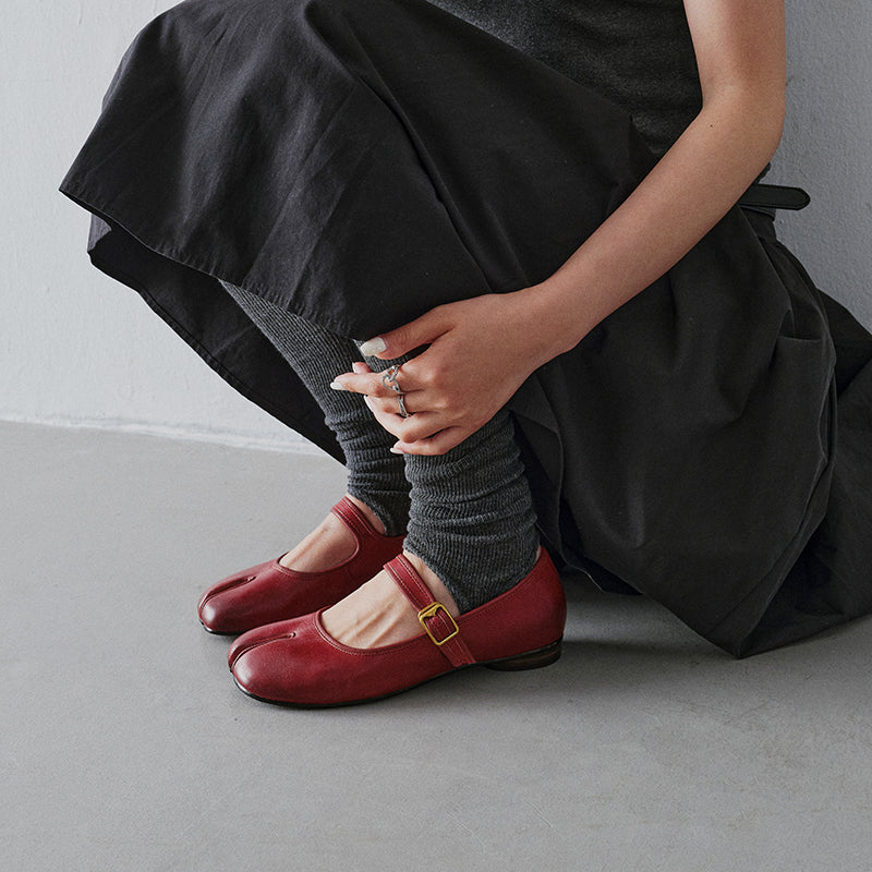 Women leather Tabi flats