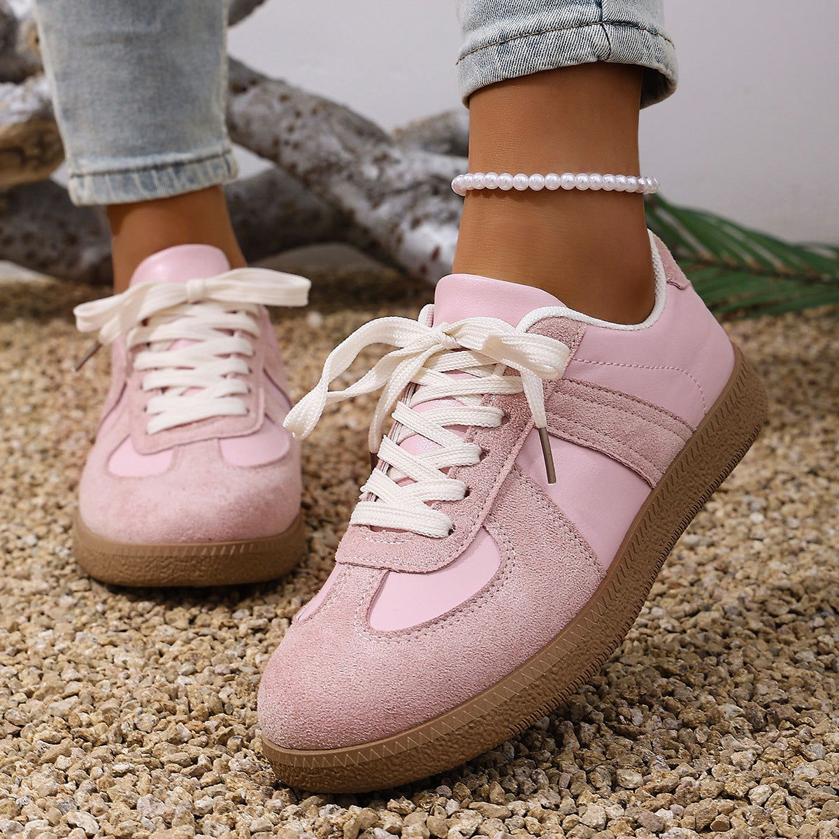 Color blocked women sneakers